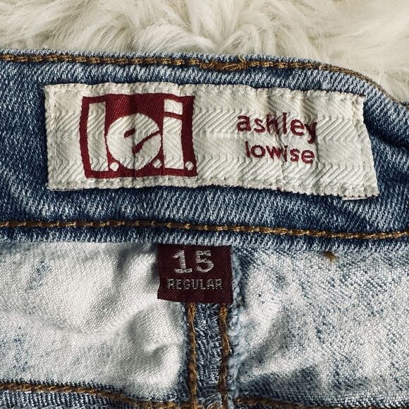 LEI Ashley Low Rise Capri Jeans 15 (34x19) Light Wash Super Stretch Embellished - Picture 4 of 10